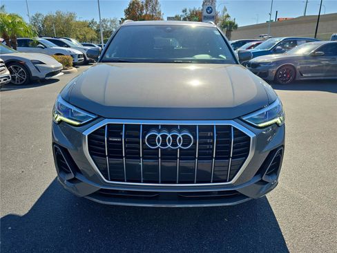 Used 2023 Audi Q3 2.0T Premium Plus w/ Premium Plus Package image 2