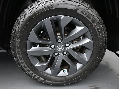 Used 2025 Honda Ridgeline Sport image 26