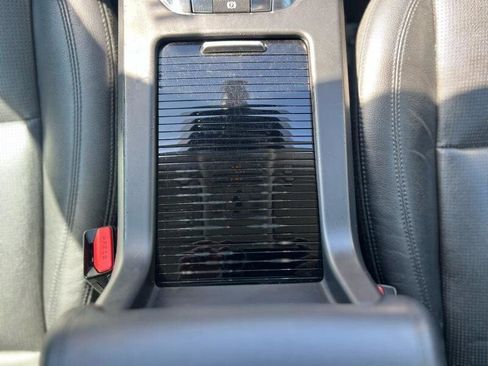 Used 2018 Land Rover Discovery Sport HSE image 20