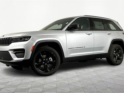 New 2025 Jeep Grand Cherokee Altitude