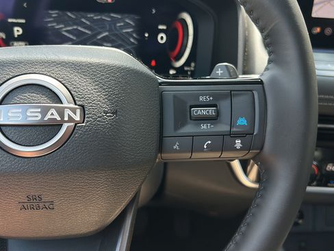 Used 2026 Nissan Rogue Platinum w/ Platinum Premium Package AWD/4WD image 33