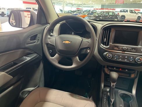 Used 2022 Chevrolet Colorado W/T image 14