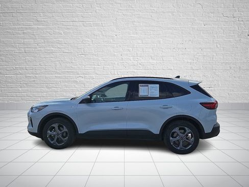 Used 2025 Ford Escape ST-Line AWD/4WD image 2