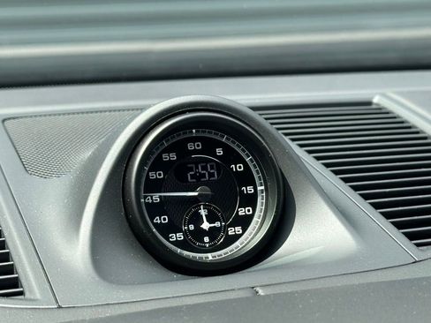 Certified 2026 Porsche Macan Turbo AWD/4WD image 34