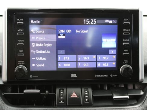 Used 2019 Toyota RAV4 Limited FWD image 19