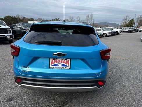 New 2026 Chevrolet Trax LT w/ LT Convenience Package image 6