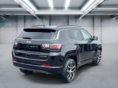 Used 2024 Jeep Compass Limited w/ Elite Group AWD/4WD image 4