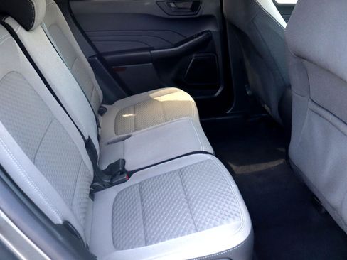 Used 2022 Ford Escape SE image 15