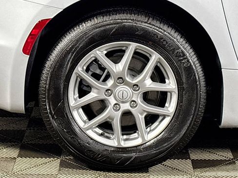 New 2026 Chrysler Voyager LX image 21