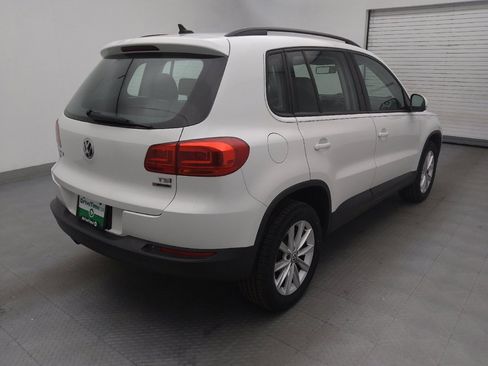 Used 2017 Volkswagen Tiguan Limited w/ Premium Package image 9