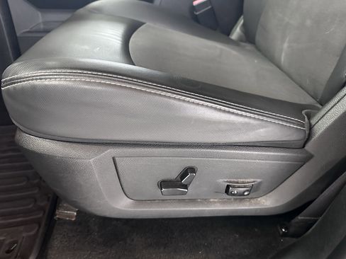 Used 2017 RAM 1500 Rebel w/ Luxury Group image 49