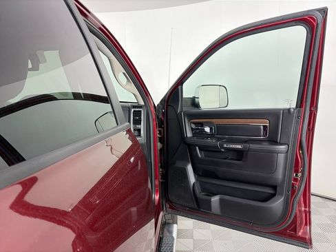 Used 2017 RAM 2500 Laramie AWD/4WD image 30