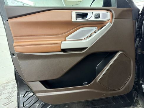 Certified 2024 Ford Explorer King Ranch w/ Technology Package image 17