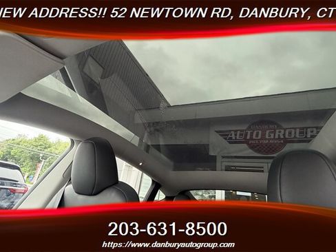 Used 2023 Tesla Model Y Performance AWD/4WD image 13