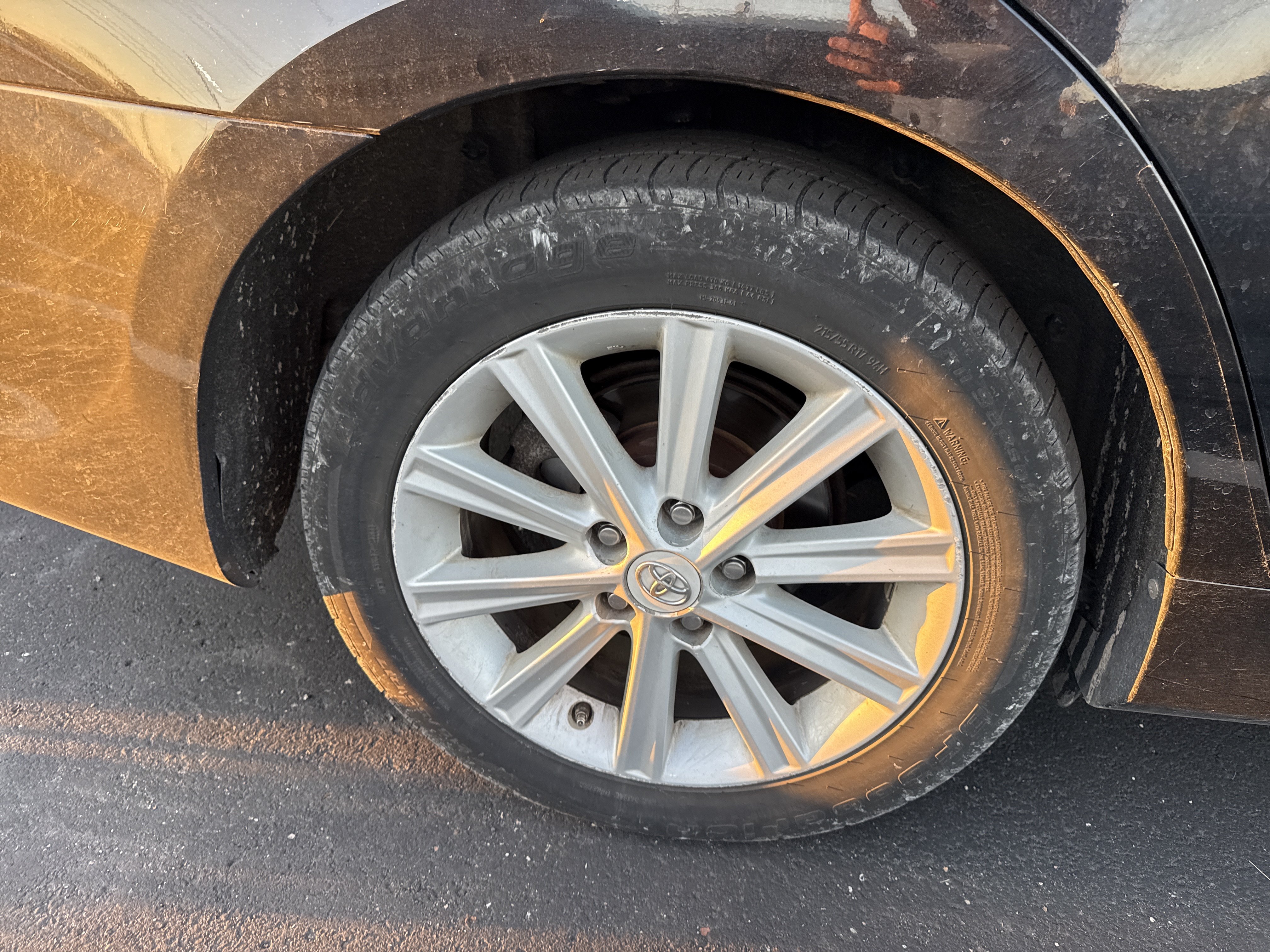 Used 2012 Toyota Camry XLE FWD image 5