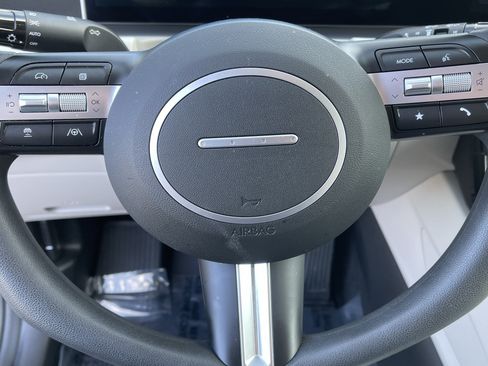Certified 2025 Hyundai Tucson SEL AWD/4WD image 22