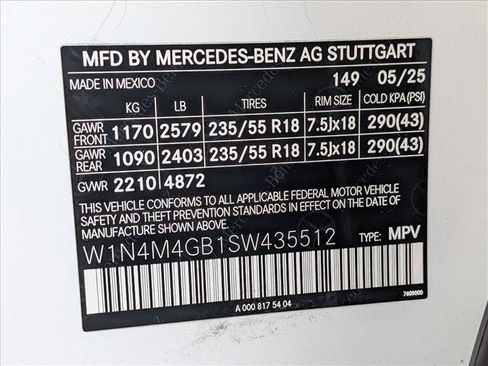 Certified 2025 Mercedes-Benz GLB 250 image 25