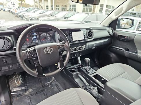 Used 2022 Toyota Tacoma SR5 image 9