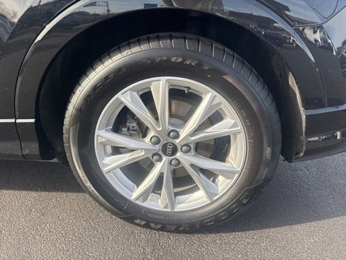 Used 2025 Audi Q3 2.0T Premium image 25