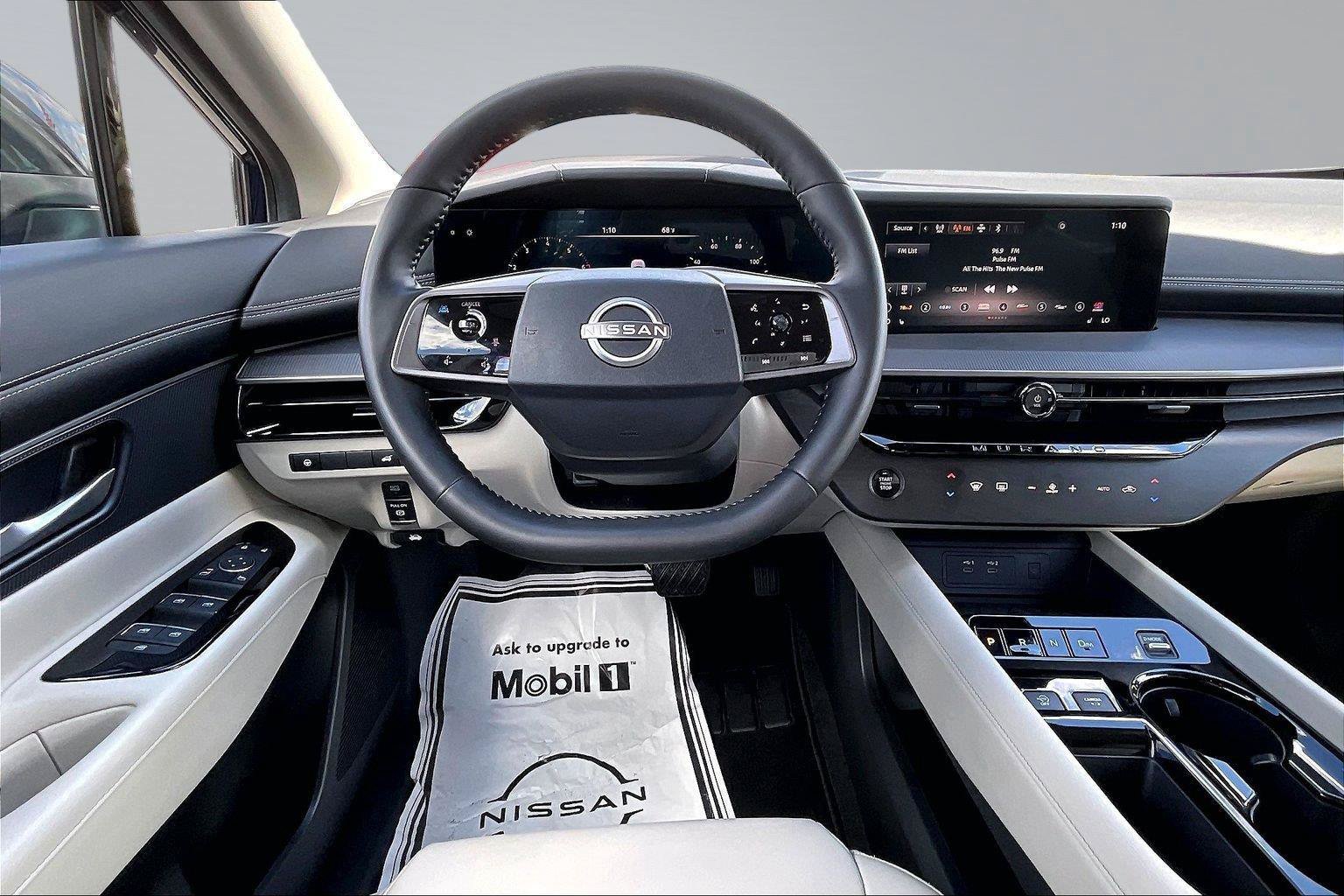 Certified 2025 Nissan Murano SV FWD image 6