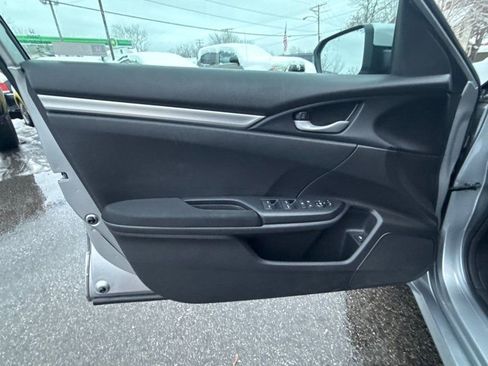 Used 2019 Honda Civic LX image 9