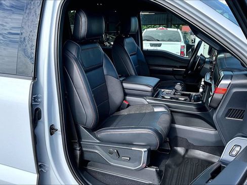Used 2025 Ford F150 Raptor AWD/4WD image 31