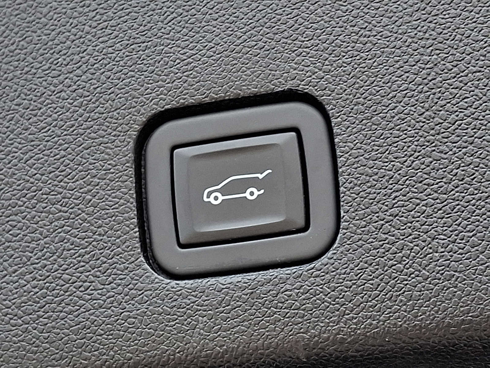 Certified 2024 Cadillac XT6 Luxury AWD/4WD image 24