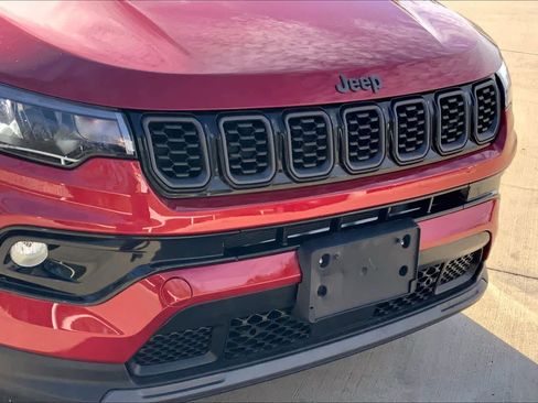 Used 2026 Jeep Compass Limited image 30