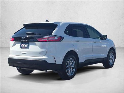 Used 2024 Ford Edge SE AWD/4WD image 5
