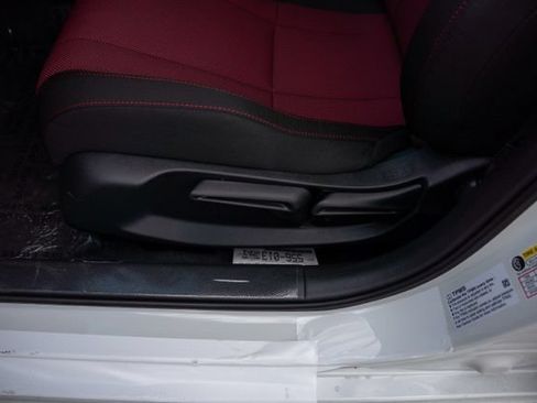 Used 2026 Honda Civic Si image 17