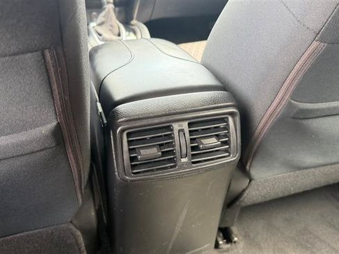 Used 2017 Nissan Rogue S AWD/4WD image 23