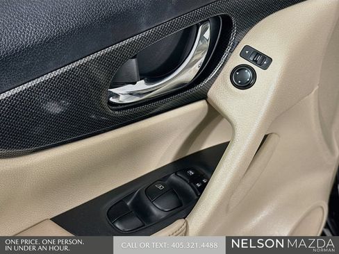 Used 2016 Nissan Rogue SL w/ SL Premium Package FWD image 21