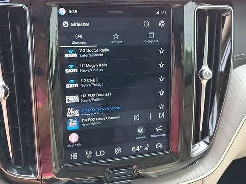 Certified 2023 Volvo XC60 T8 Ultimate w/ Climate Package AWD/4WD image 19