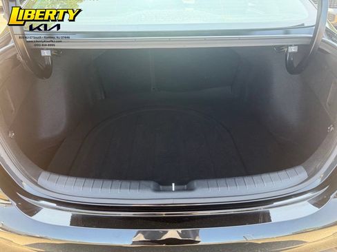 Used 2023 Kia Forte LXS FWD image 11