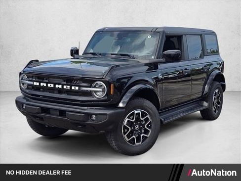 New 2026 Ford Bronco Outer Banks AWD/4WD image 1
