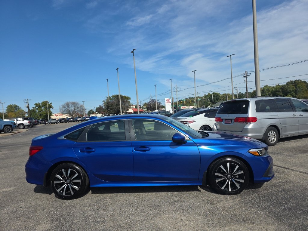 Used 2022 Honda Civic EX image 4
