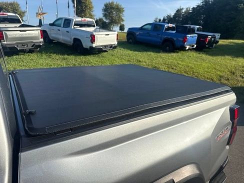 Used 2026 Chevrolet Colorado Trail Boss AWD/4WD image 10