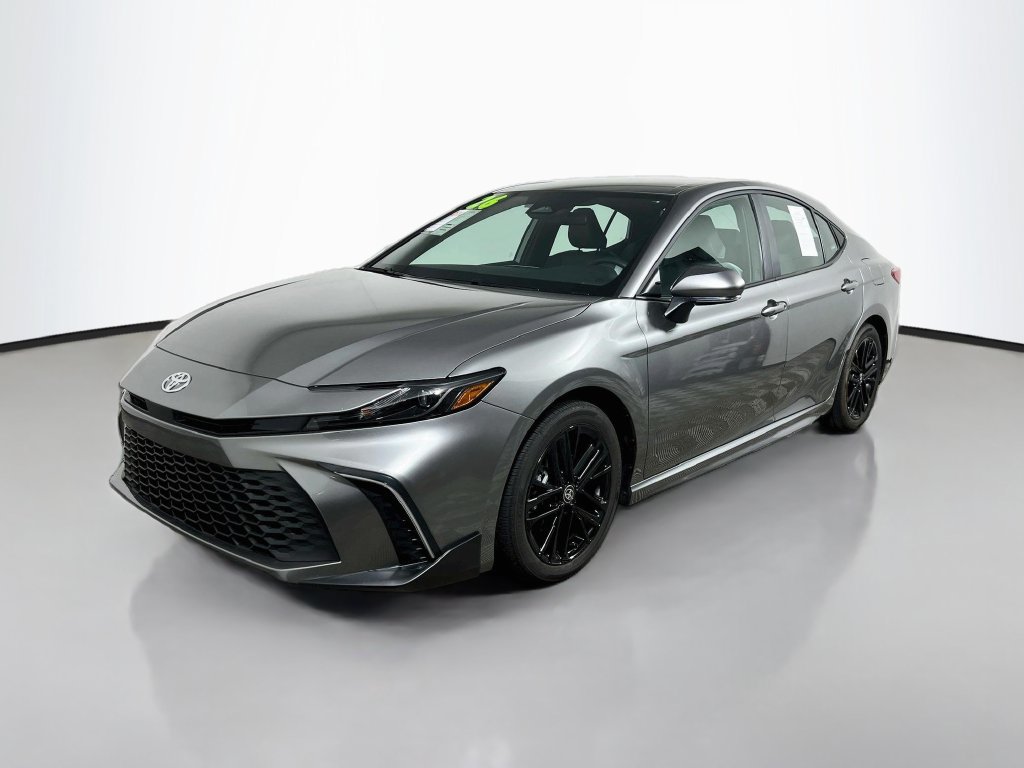 Used 2026 Toyota Camry SE FWD image 7