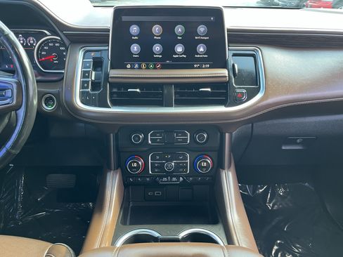 Used 2021 Chevrolet Tahoe High Country w/ Premium Package RWD image 28