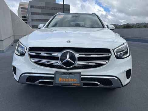 Used 2022 Mercedes-Benz GLC 300 image 2