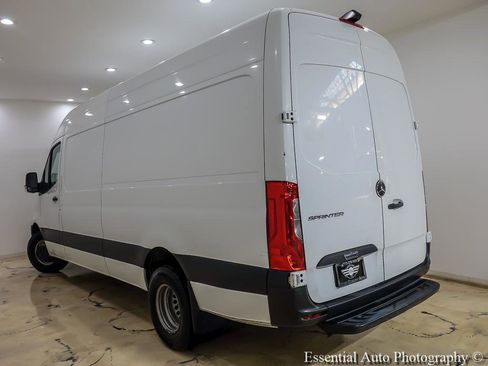 Used 2019 Mercedes-Benz Sprinter 170 Cargo w/ Driver Convenience Package image 10