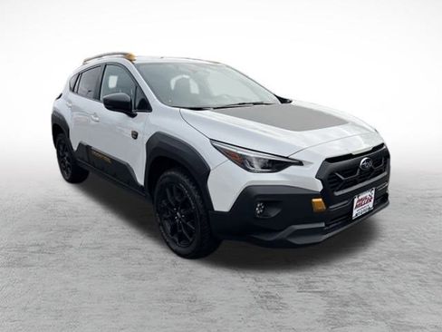 Used 2024 Subaru Crosstrek 2.5i Wilderness image 3
