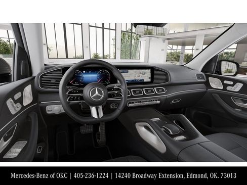 New 2026 Mercedes-Benz GLS 450 4MATIC image 3