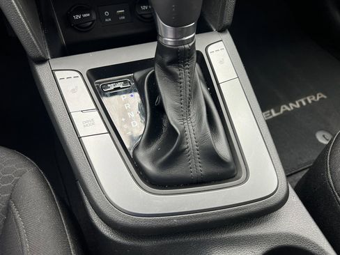 Used 2020 Hyundai Elantra Value Edition w/ Cargo Package (C1) image 19
