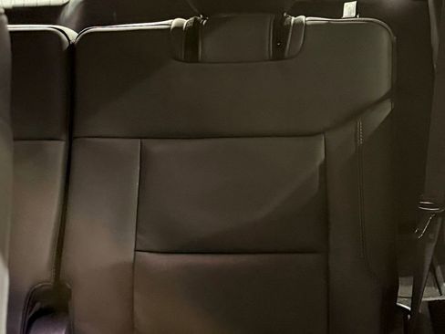 Used 2025 Ford Explorer Active w/ Active Comfort Package image 57