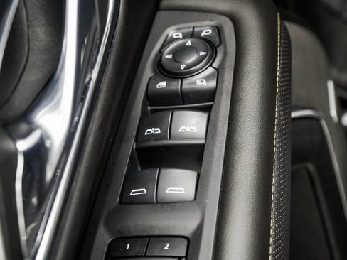 Used 2024 GMC Yukon XL SLT w/ SLT Premium Package image 37