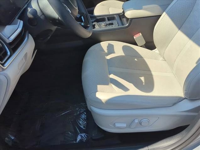 Used 2024 Kia Sorento S w/ Panoramic Sunroof Package FWD image 18