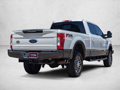 Used 2017 Ford F250 King Ranch w/ FX4 Off-Road Package AWD/4WD image 5