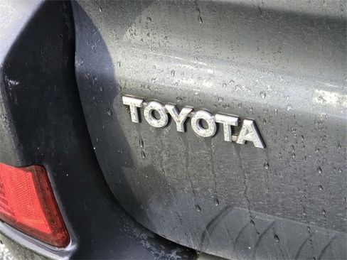 Used 2005 Toyota 4Runner Sport image 8