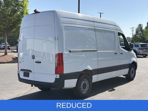 Used 2025 Mercedes-Benz Sprinter 2500 image 12